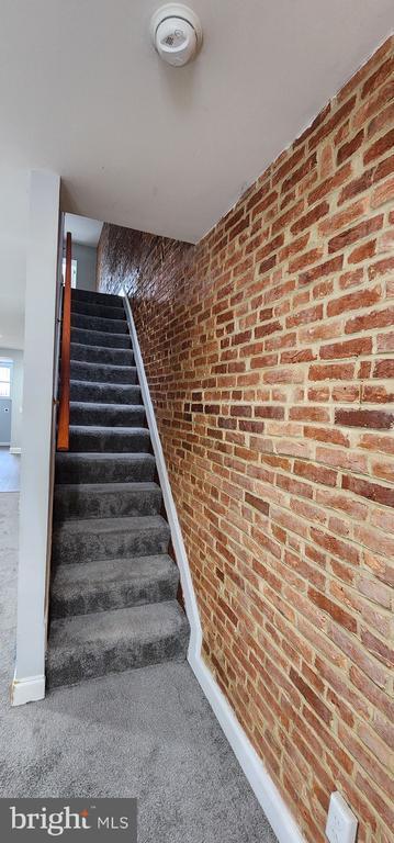 Building Photo - 1633 N Patterson Park Ave