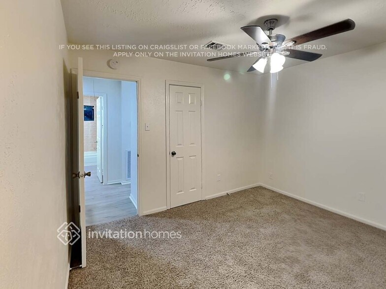 Building Photo - 16206 Elm Point Ct