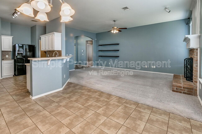 Building Photo - 18020 Cerrado Cir