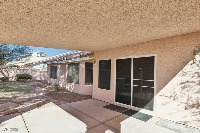 Building Photo - 7501 Bush Garden Ave