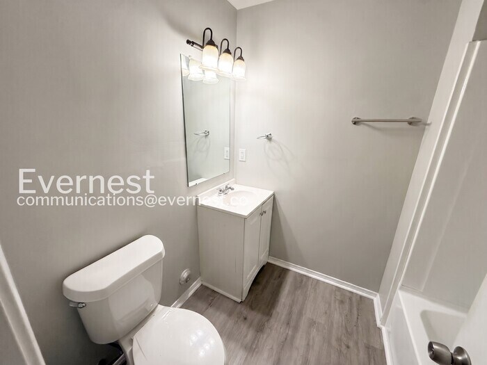 Building Photo - 2201 Pentland Dr