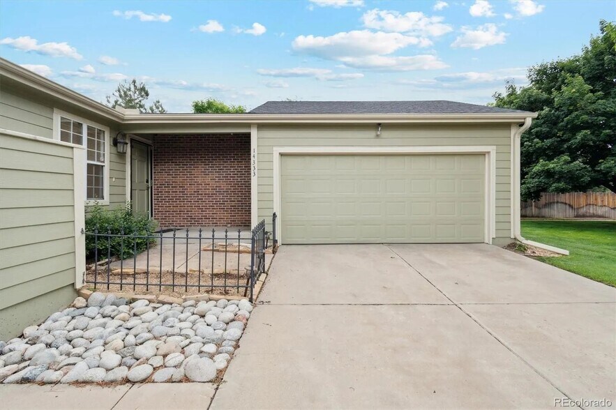 Building Photo - 14333 E Warren Pl