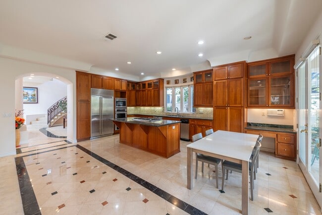 Building Photo - 1300 Elm Ave