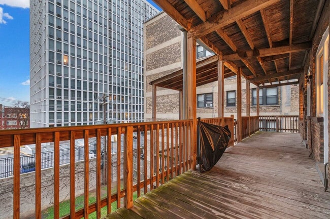 Building Photo - 618 W Patterson Ave