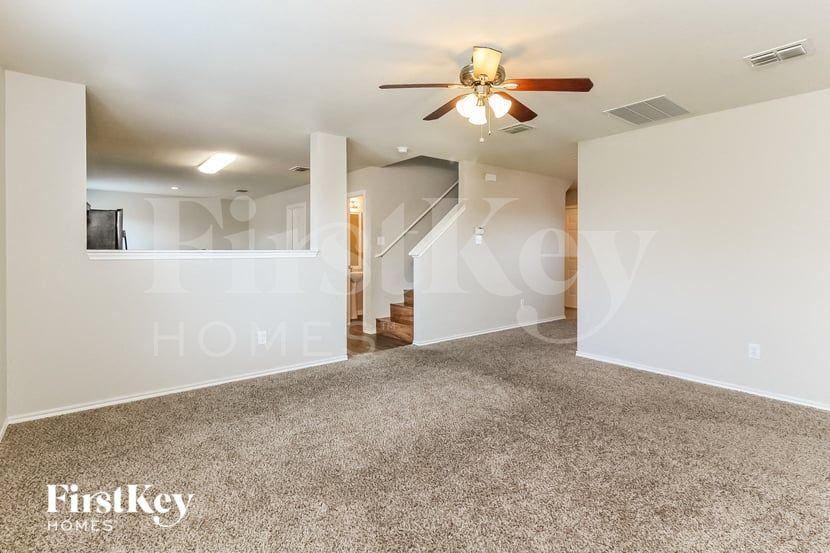 Building Photo - 2809 Spencer Cir
