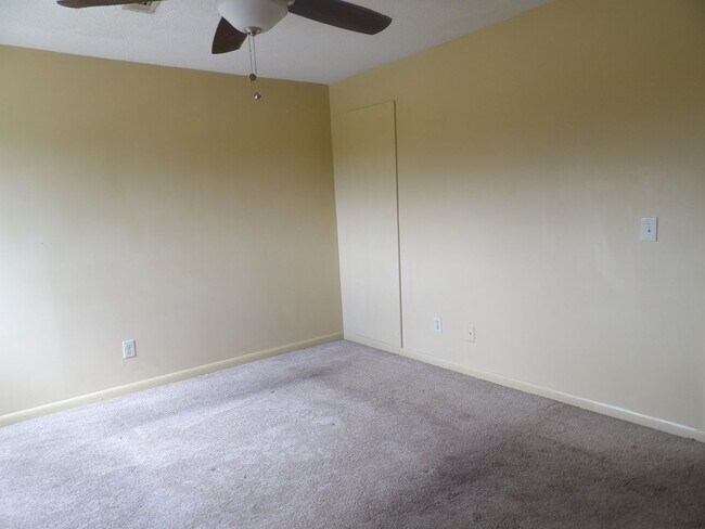 Building Photo - Anthony Circle Townhomes, Enterprise, AL