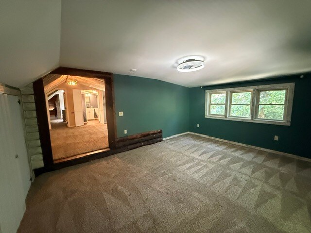Building Photo - 355 Amherst Rd