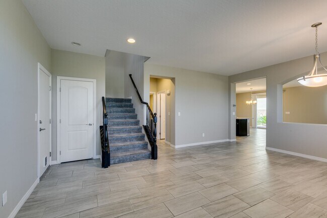 Building Photo - Beautiful Next-Gen Home with Private Entry Suite & Spacious Backyard