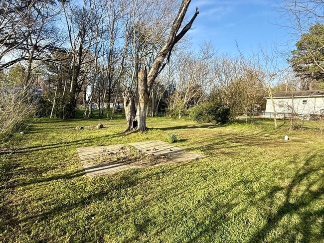 Building Photo - 3 Bedroom/1.Bathroom Home in Paragould AR - $1,150/month