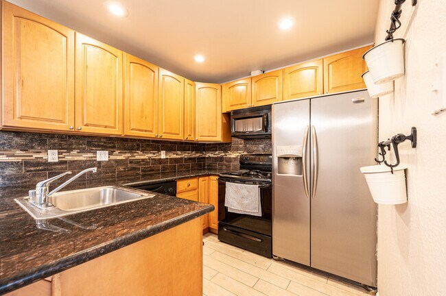 kitchen - 3641 Clayton Rd