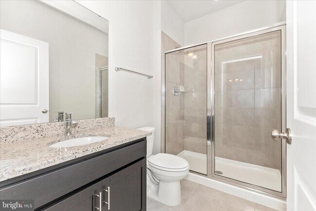 Building Photo - 461 Hanson St