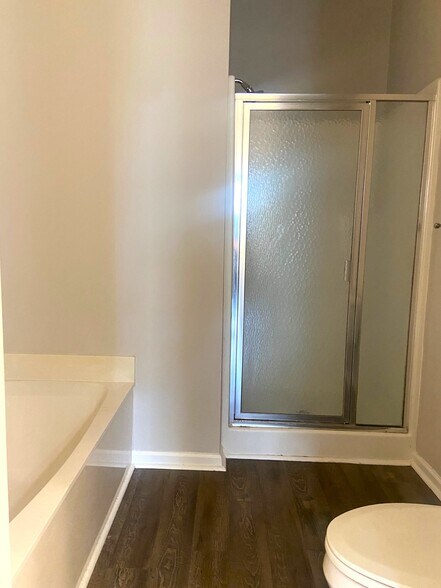 Building Photo - 2291 Ridgemont Dr