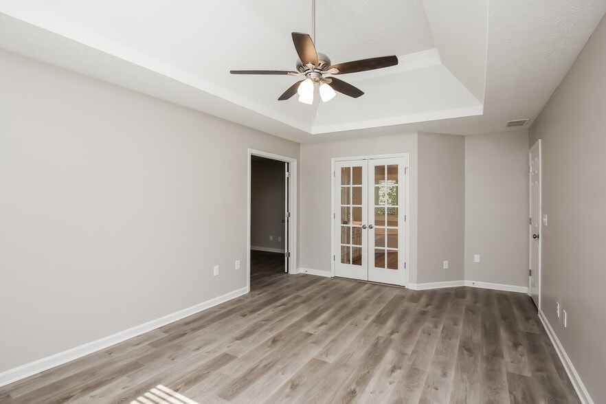Building Photo - 1448 Christiana Dr
