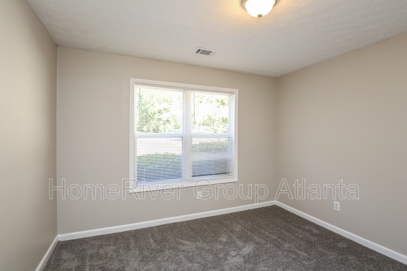 Building Photo - 9108 S Sterling Lakes Dr