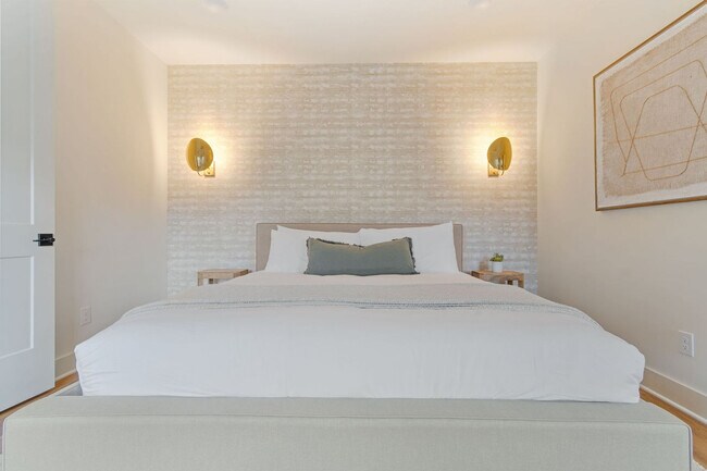 Building Photo - 1117 3rd Ave S