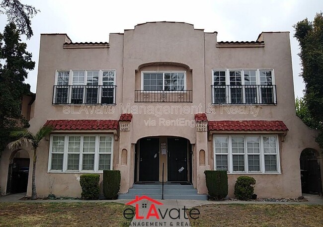 Building Photo - 1607 W 49th St