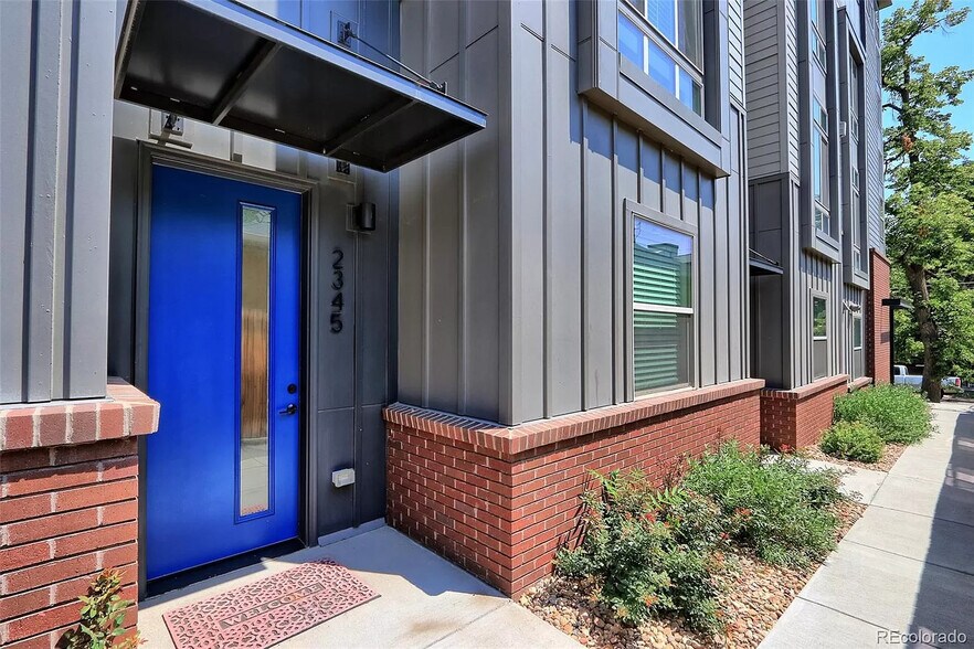 Front Entrance - 2345 Decatur St