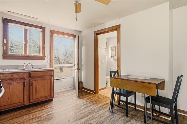 Building Photo - 46 Simmons Rd