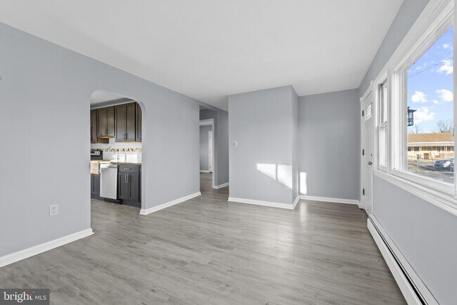 Building Photo - 18 Armor Ct