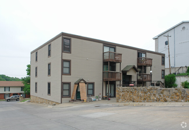 Primary Photo - Tamarind Apartments