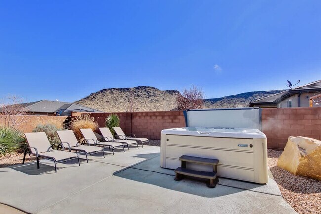 Building Photo - 3364 W 2490 S