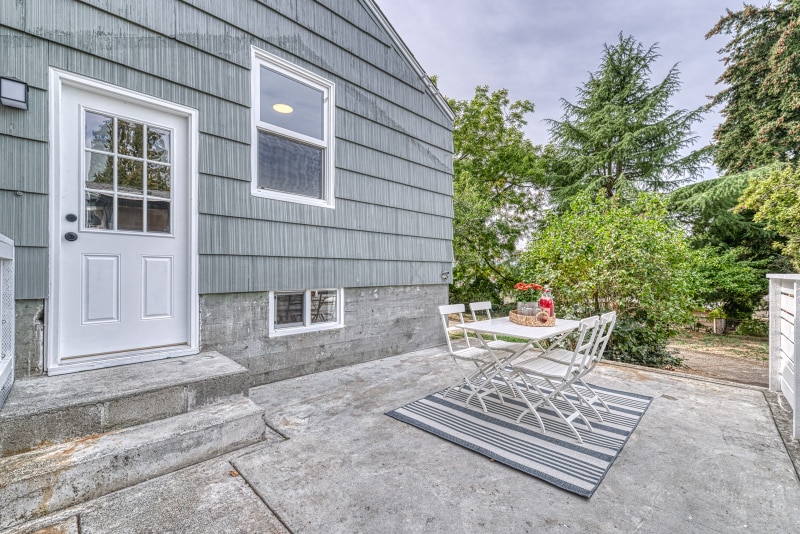 Building Photo - 3223 Herren Ave