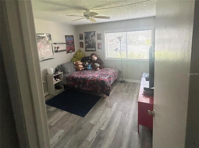 Building Photo - 5137 Eaglesmere Dr