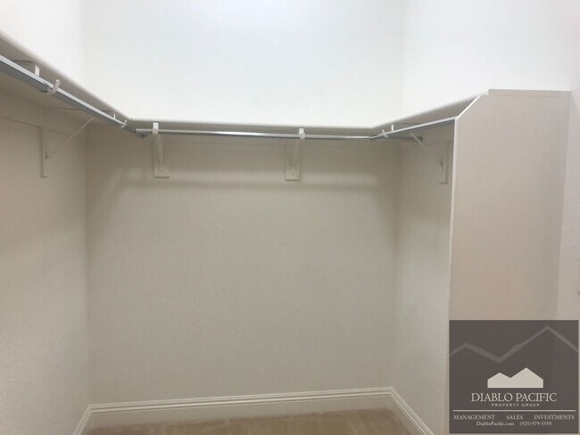 Building Photo - EXPERIENCE TRILOGY AT THE VINEYARDS LIFE ON A VINEYARD