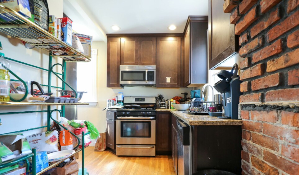 Primary Photo - 66 Parsons St