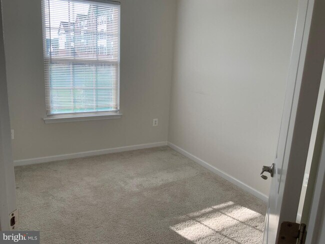 Building Photo - 13713 Little Seneca Pkwy