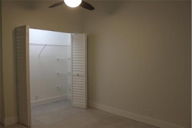 Building Photo - 1518 Primrose Ln