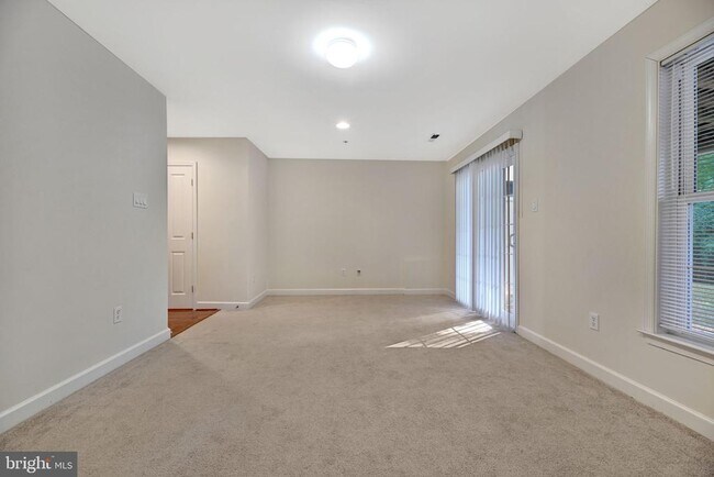 Building Photo - 5428 Marshalls Choice Dr