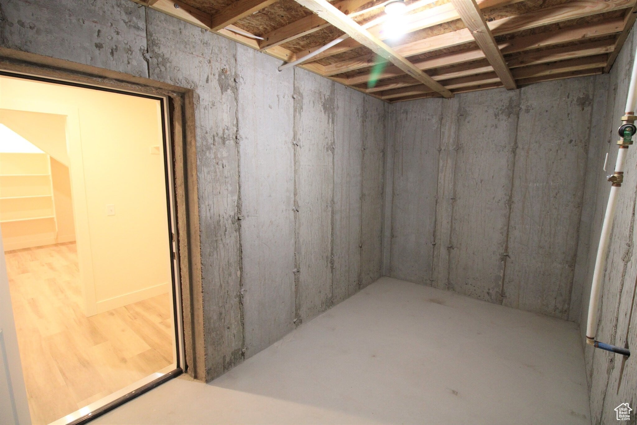Building Photo - 1519 N 200 E