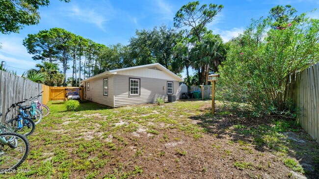 Building Photo - 3926 Sabal St