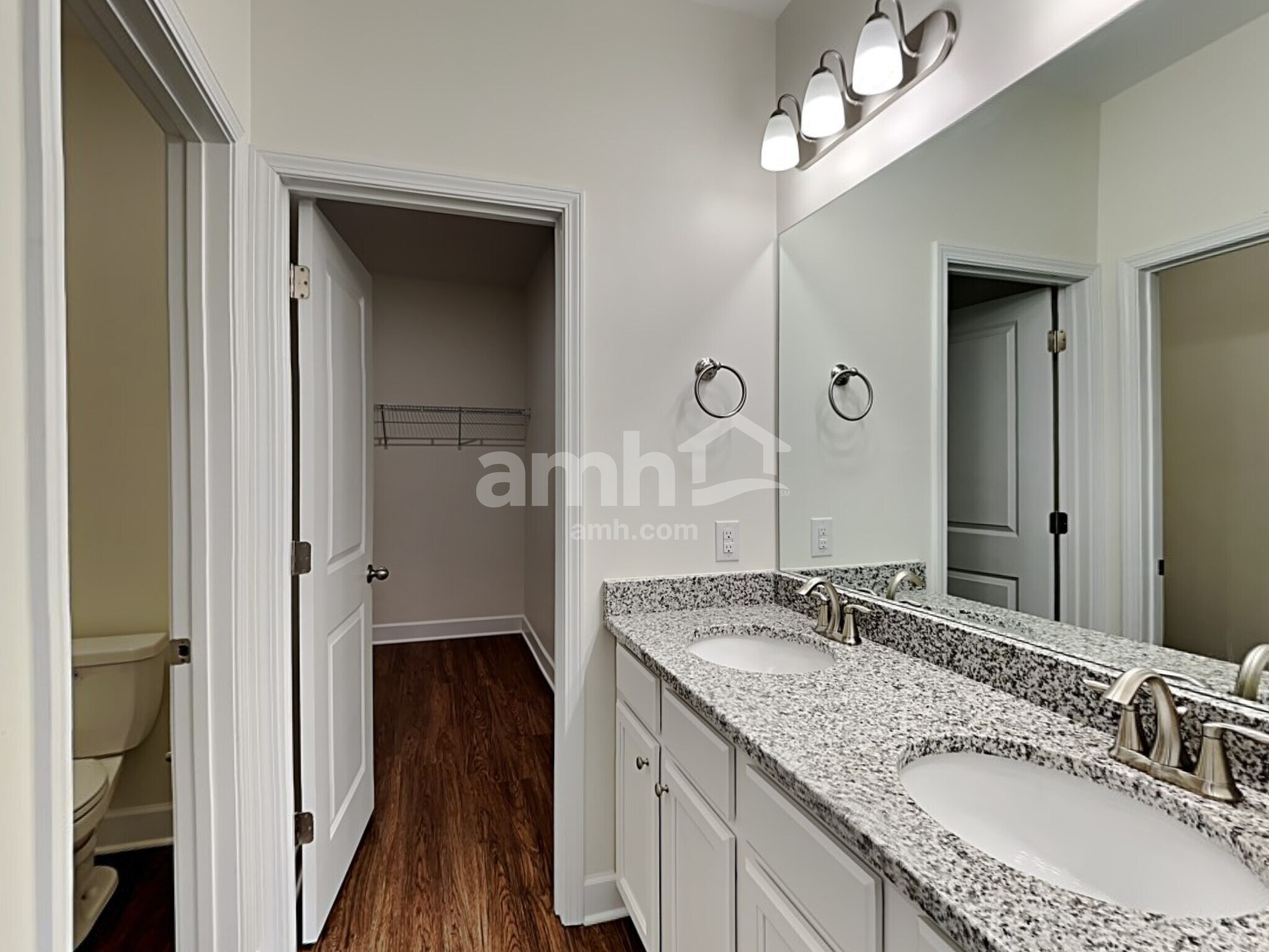 Building Photo - 4329 Longfellow Dr