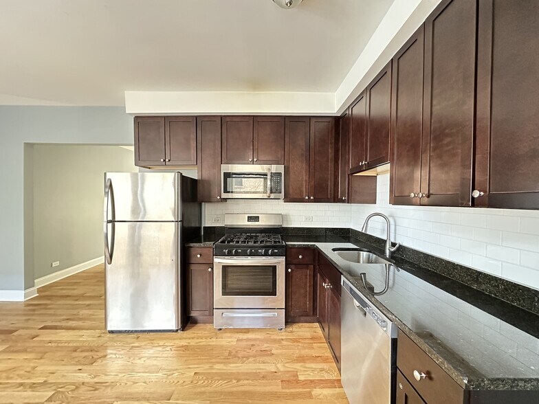 Building Photo - 1646 W Pratt Blvd