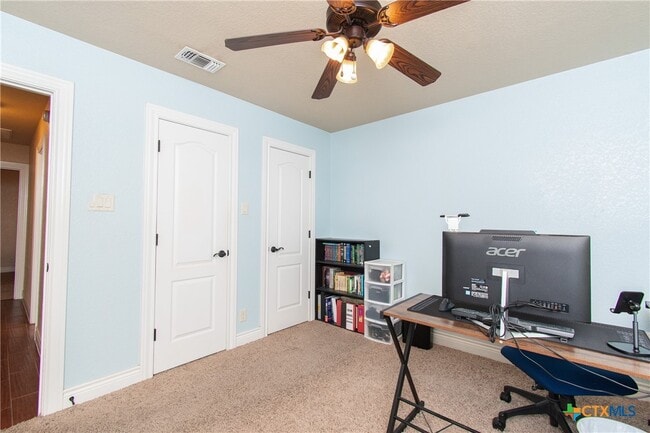 Building Photo - 2513 Jackson Dr