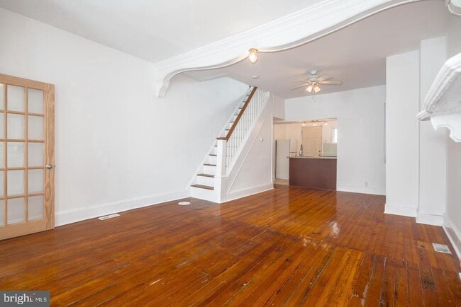 Building Photo - 2214 Latona St
