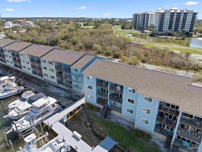 Building Photo - 14100 River Rd