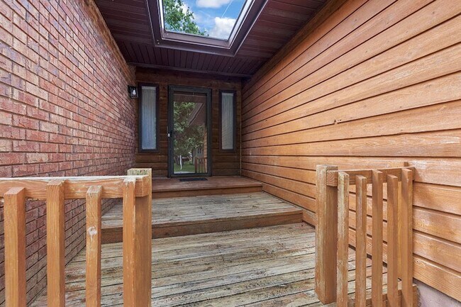 Building Photo - House for Rent in Lakewood Village Community