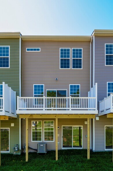 Building Photo - 23 Chester Ct