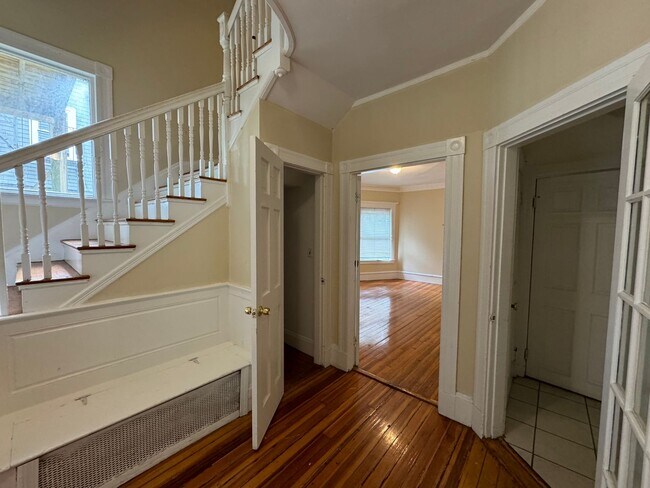 Building Photo - The Best Home in Brighton