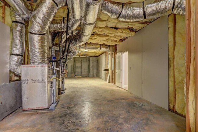 Building Photo - 490 Grand Teton Cir