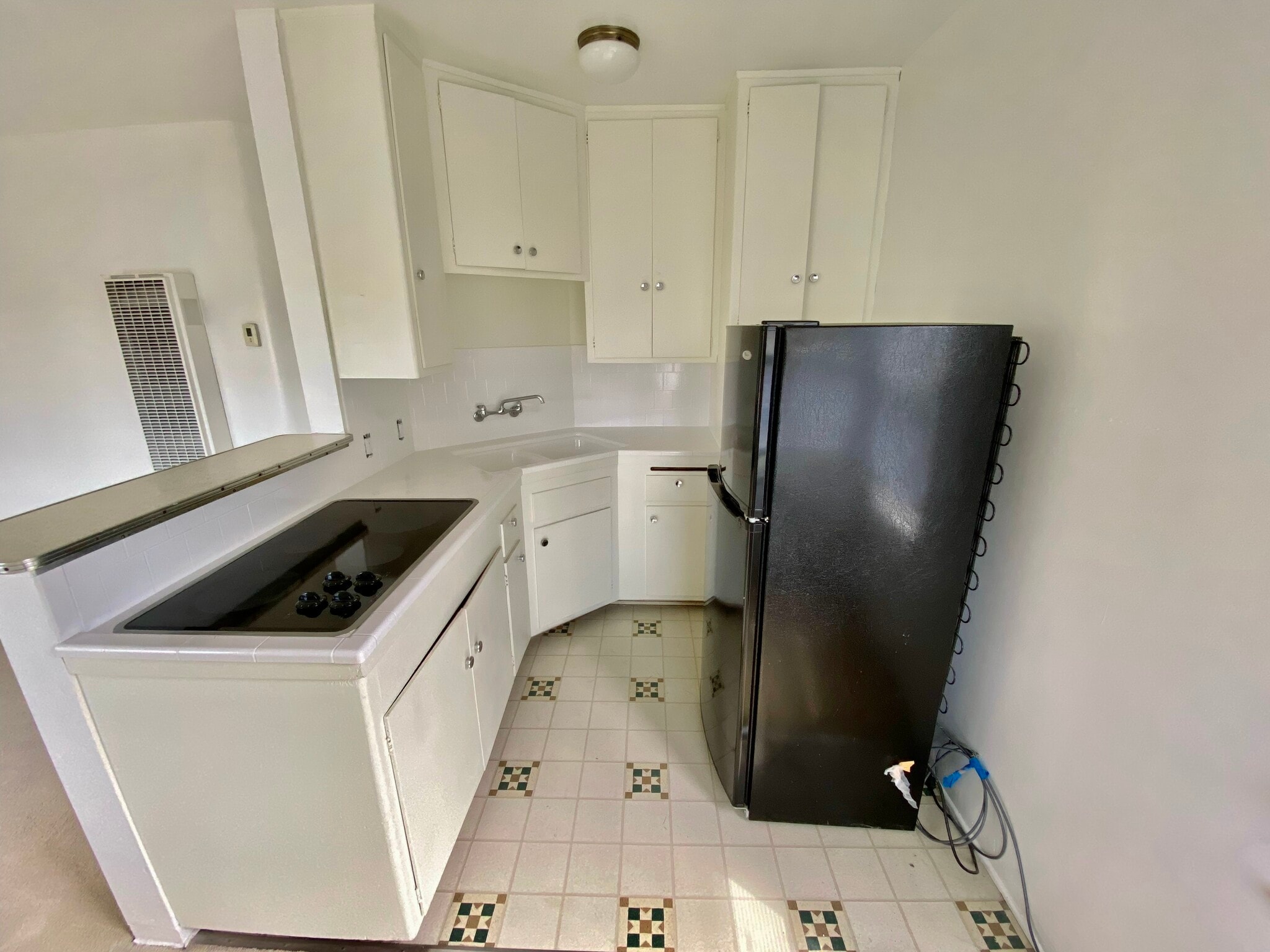 Kitchen - 2914 Cimarron St