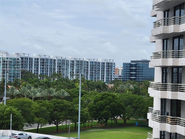 Building Photo - 3300 NE 191st St