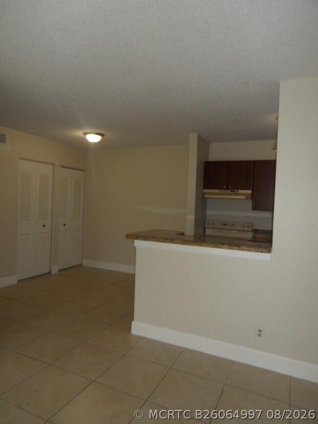 Building Photo - 10773 Cleary Blvd