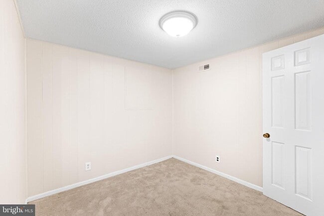 Building Photo - 3436 S Utah St