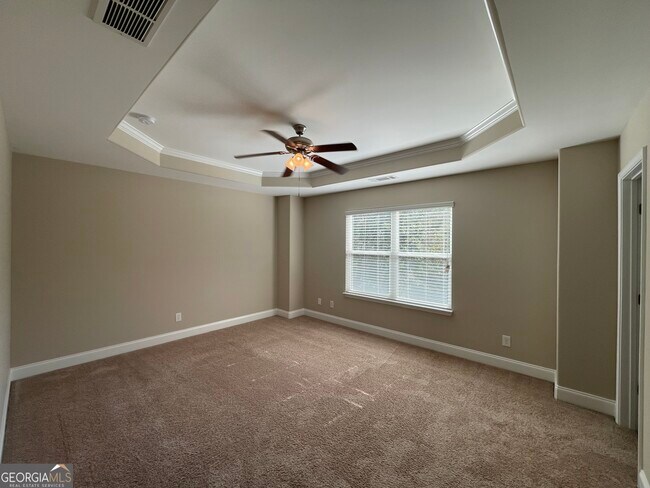 Building Photo - 495 Kirkland Dr