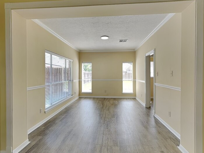 Building Photo - 104 Cloudbridge Dr