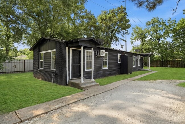 Building Photo - 8034 Record St